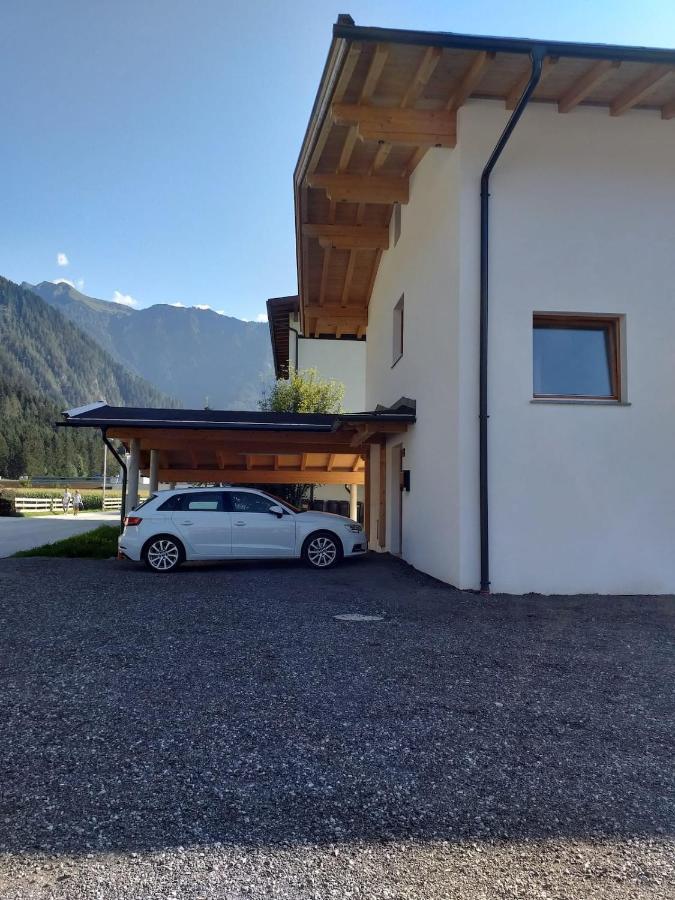 Grosszuegiges Apartment Georg Mayrhofen Barrierefrei Hollenzen Eksteriør billede