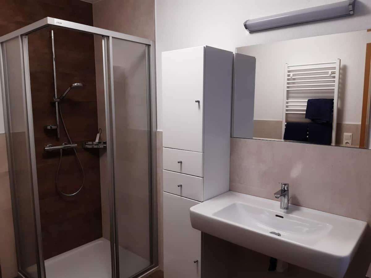 Grosszuegiges Apartment Georg Mayrhofen Barrierefrei Hollenzen Eksteriør billede
