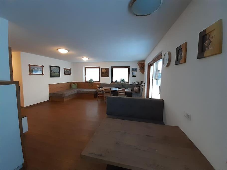 Grosszuegiges Apartment Georg Mayrhofen Barrierefrei Hollenzen Eksteriør billede